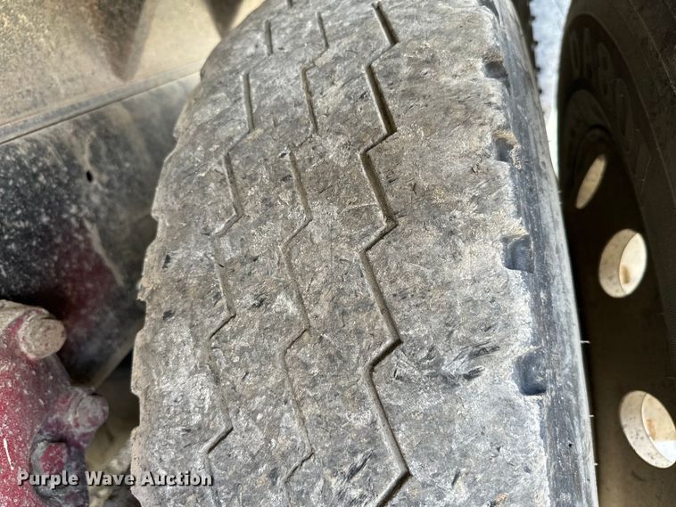 image for item EJ0406 2007 Kenworth  T600 dump truck