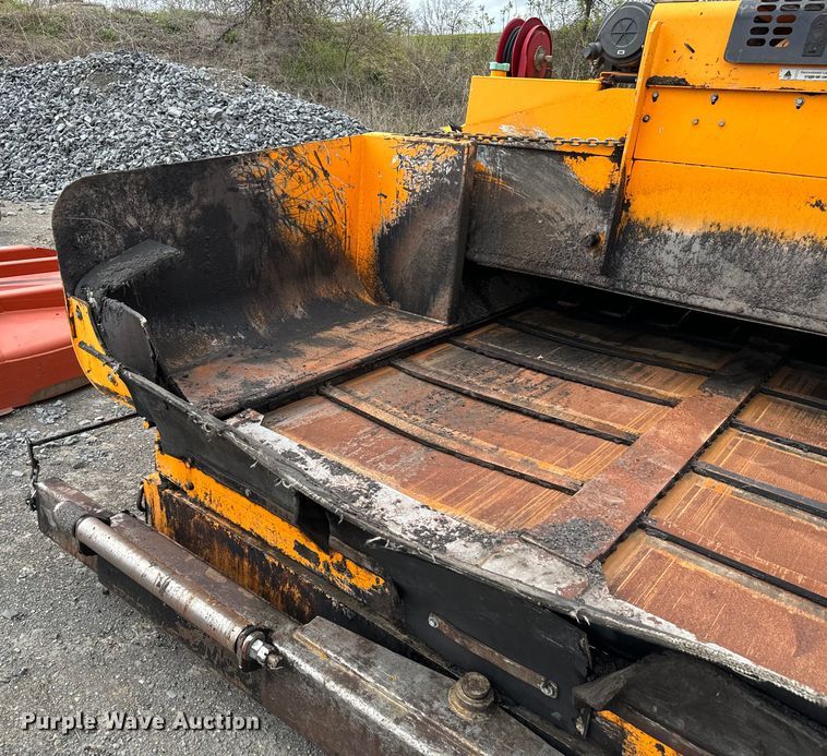 image for item EJ0411 Leeboy 8515 paver