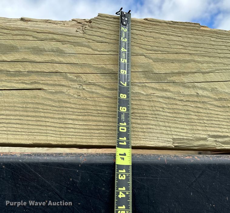 image for item EJ0412 2003 International  4300 dump truck