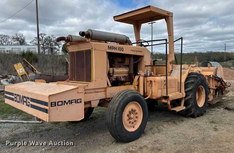 image for item EJ0413 Bomag MPH100R soil stabilizer / recycler