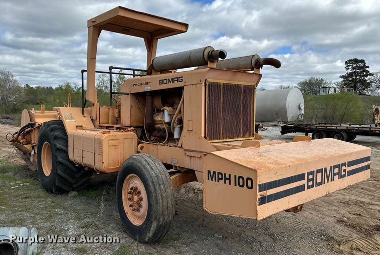 image for item EJ0413 Bomag MPH100R soil stabilizer / recycler