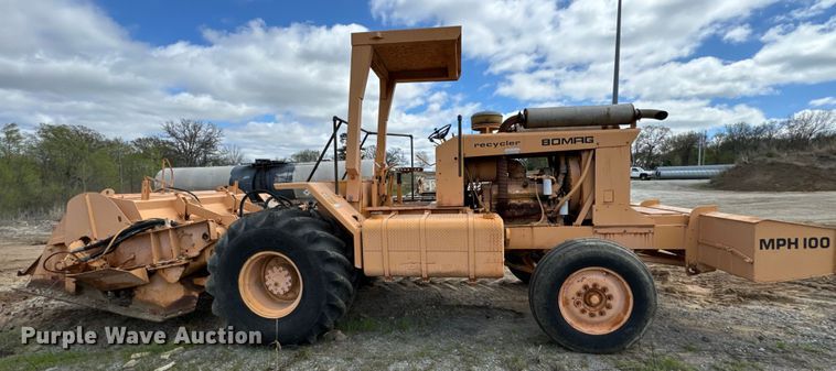 image for item EJ0413 Bomag MPH100R soil stabilizer / recycler