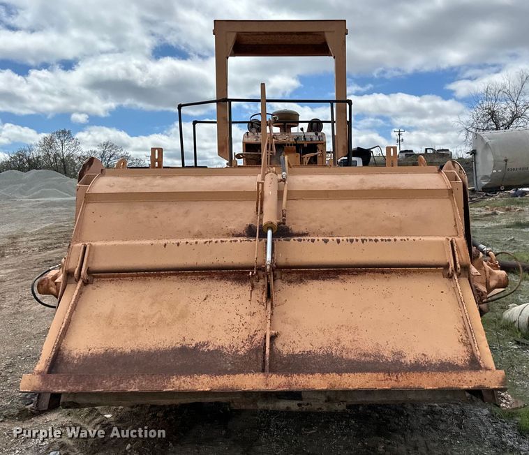 image for item EJ0413 Bomag MPH100R soil stabilizer / recycler