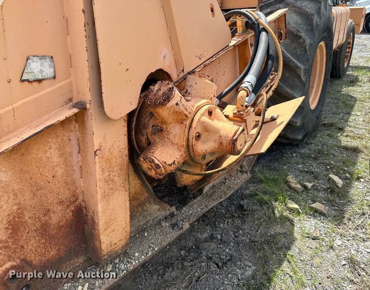 image for item EJ0413 Bomag MPH100R soil stabilizer / recycler