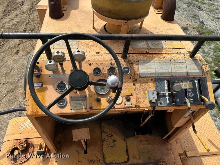 image for item EJ0413 Bomag MPH100R soil stabilizer / recycler