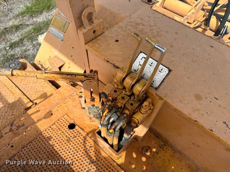 image for item EJ0413 Bomag MPH100R soil stabilizer / recycler