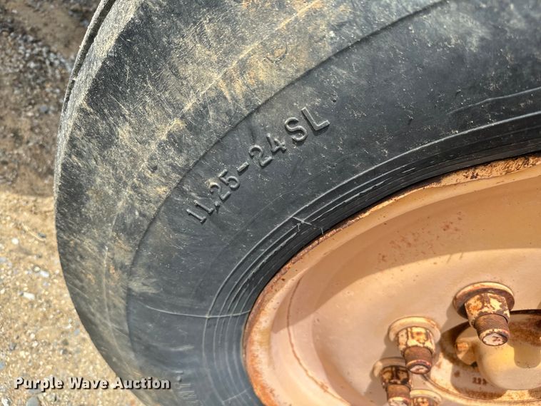 image for item EJ0413 Bomag MPH100R soil stabilizer / recycler