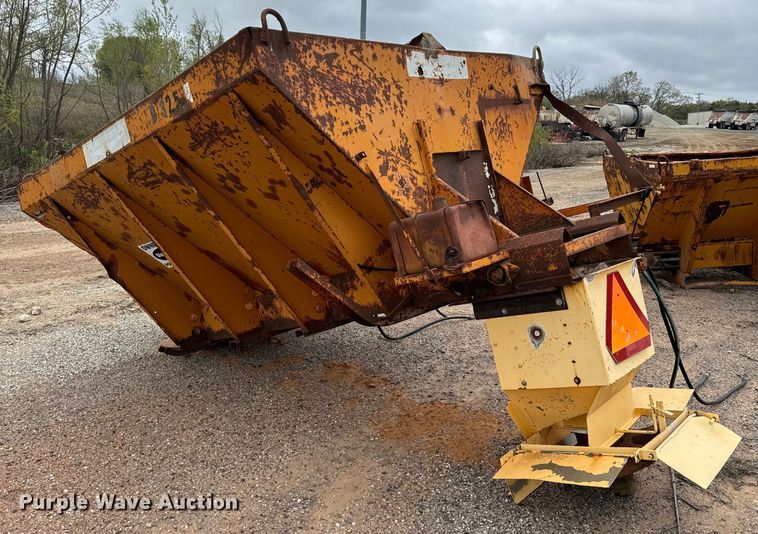 image for item EJ0418 Swenson Spreader  spreader