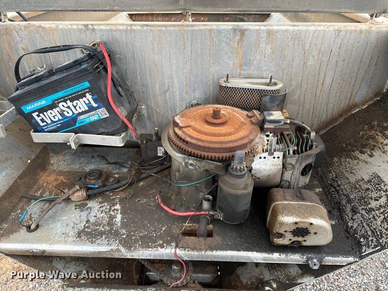 image for item EJ0419 Warren spreader