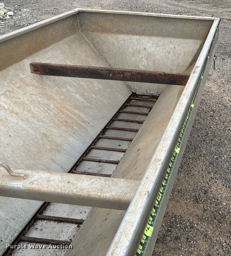 image for item EJ0421 Warren  spreader