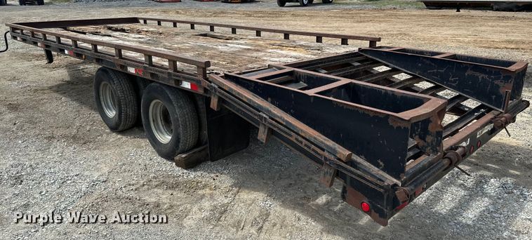 image for item EJ0422 2004 May Trailer  equipment trailer