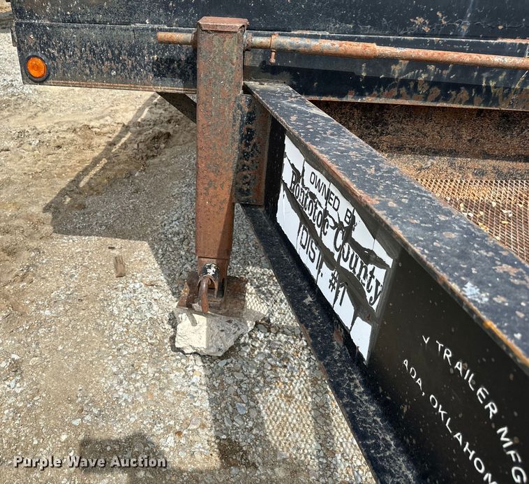 image for item EJ0422 2004 May Trailer  equipment trailer