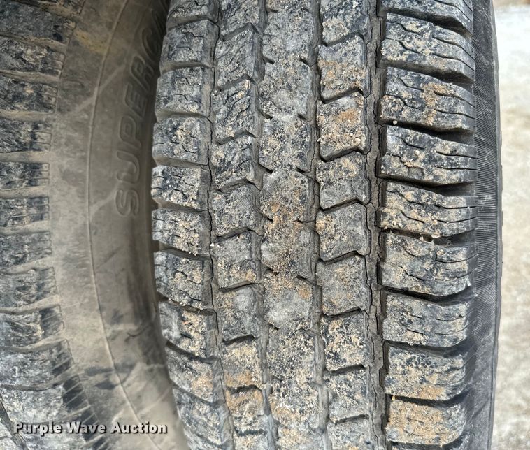 image for item EJ0422 2004 May Trailer  equipment trailer