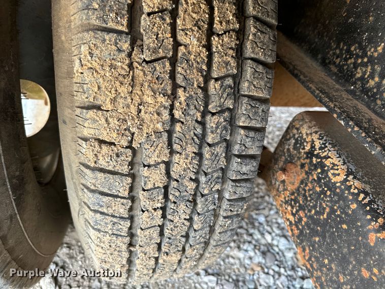 image for item EJ0422 2004 May Trailer  equipment trailer