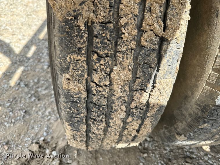 image for item EJ0422 2004 May Trailer  equipment trailer