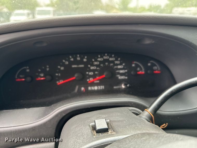 image for item EJ0563 2009 Ford E450 shuttle bus