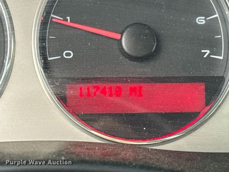 image for item EJ0564 2005 Pontiac Montana SV6 van