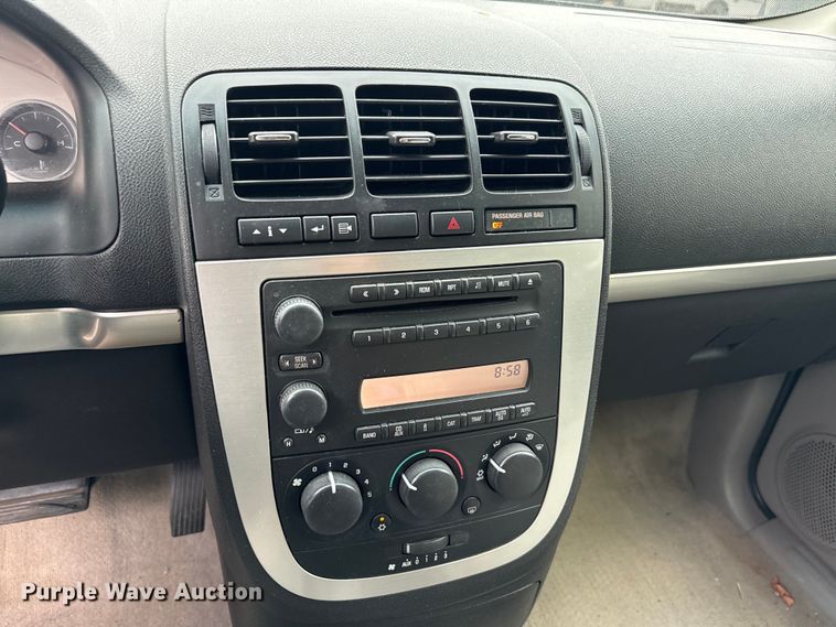 image for item EJ0564 2005 Pontiac Montana SV6 van