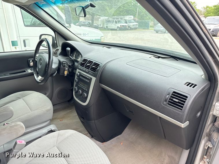 image for item EJ0564 2005 Pontiac Montana SV6 van