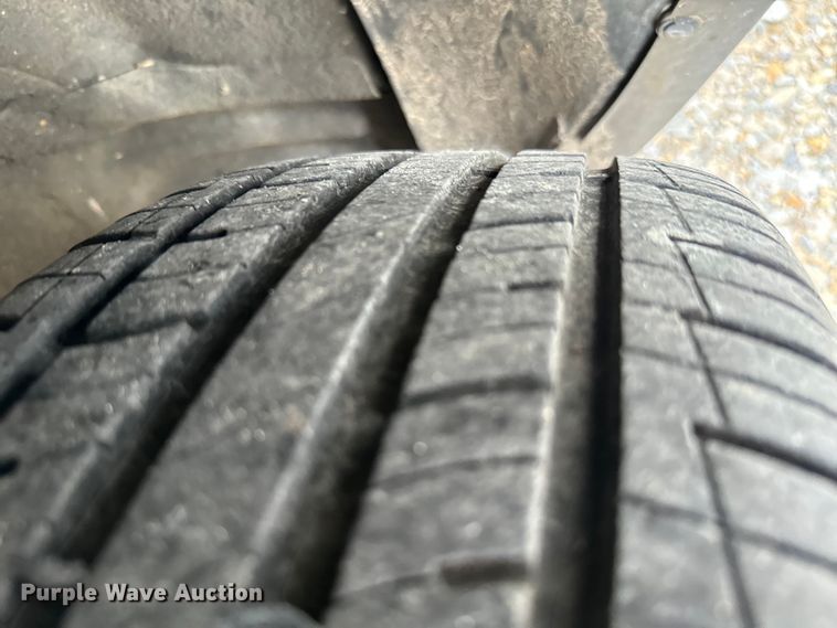 image for item EJ0564 2005 Pontiac Montana SV6 van