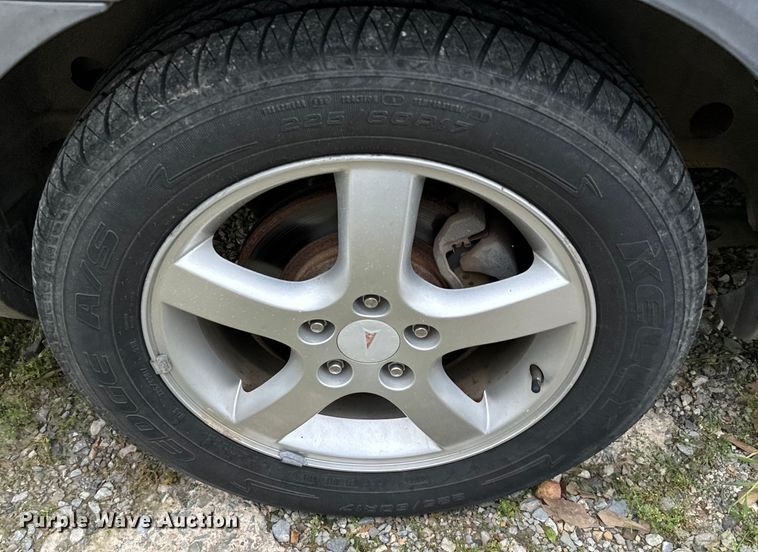 image for item EJ0564 2005 Pontiac Montana SV6 van