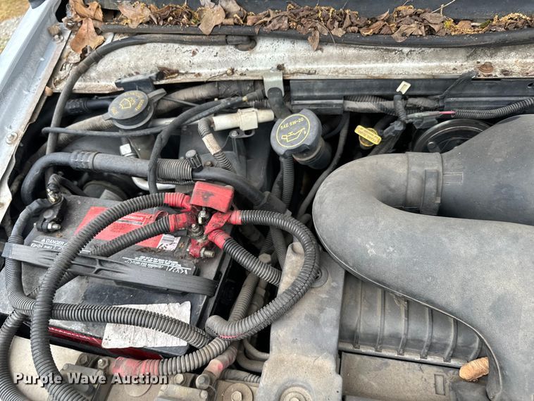 image for item EJ0565 2006 Ford E450 shuttle bus