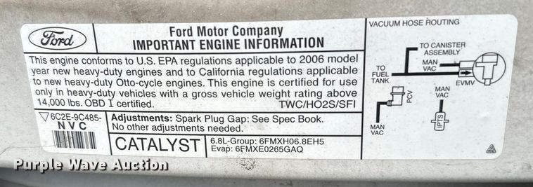 image for item EJ0565 2006 Ford E450 shuttle bus