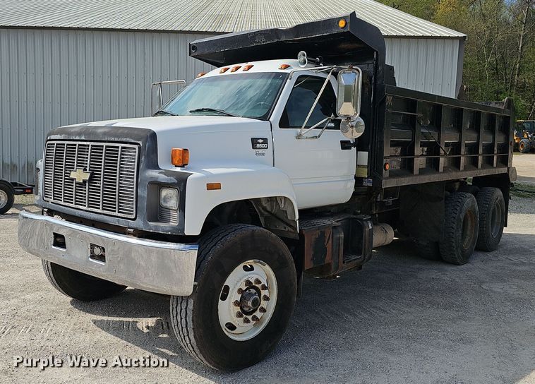 image for item EJ6309 2002 Chevrolet C8500 dump truck