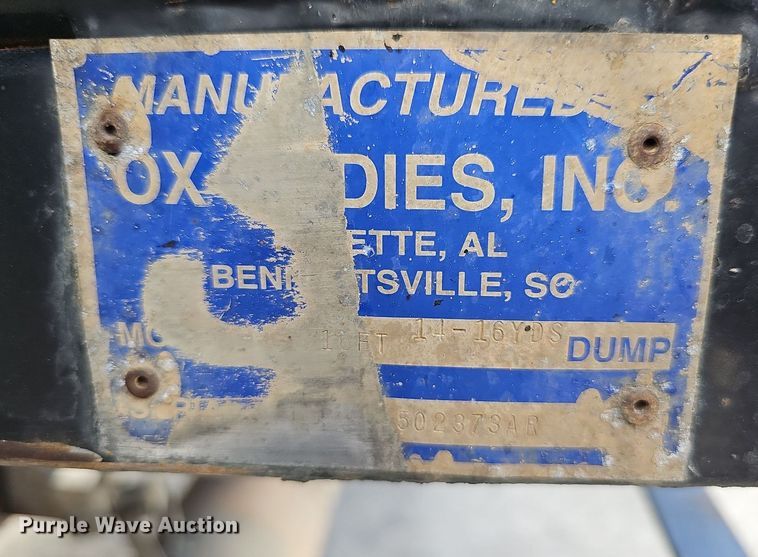 image for item EJ6309 2002 Chevrolet C8500 dump truck