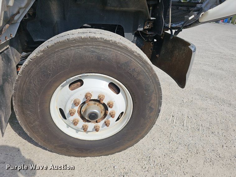 image for item EJ6309 2002 Chevrolet C8500 dump truck