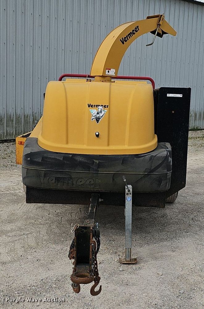 2002 Vermeer BC1400 wood chipper in Galena, MO | Item EJ6312 for sale