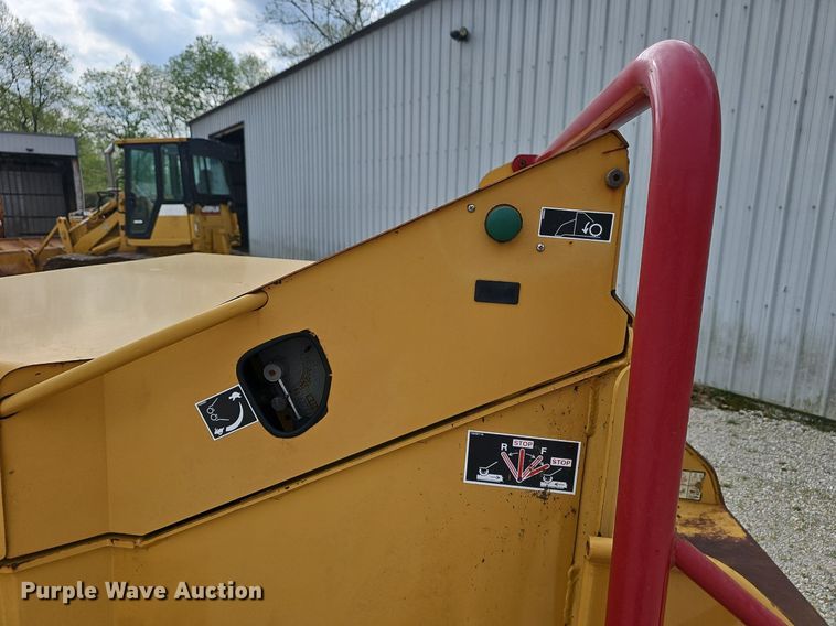 image for item EJ6312 2002 Vermeer  BC1400 wood chipper