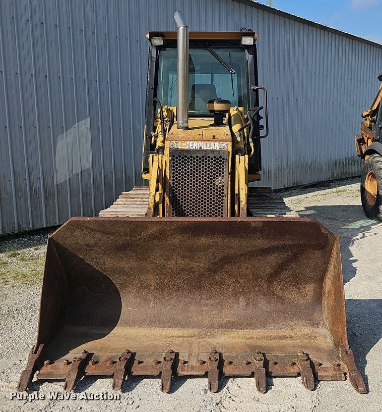 image for item EJ6314 2002 Caterpillar 939C track loader