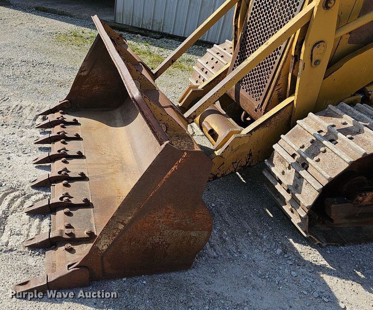 image for item EJ6314 2002 Caterpillar 939C track loader