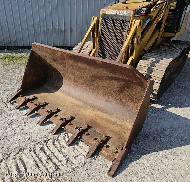 image for item EJ6314 2002 Caterpillar 939C track loader