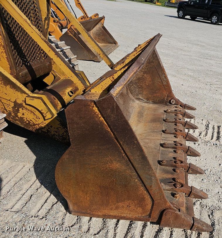 image for item EJ6314 2002 Caterpillar 939C track loader