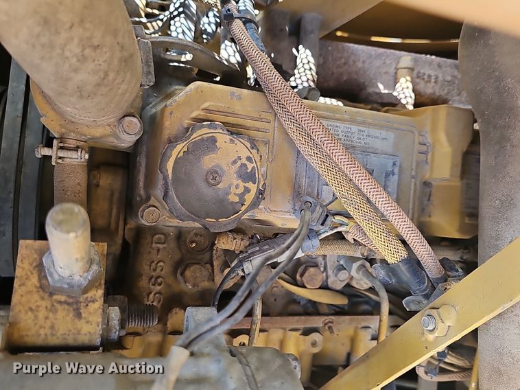 image for item EJ6314 2002 Caterpillar 939C track loader