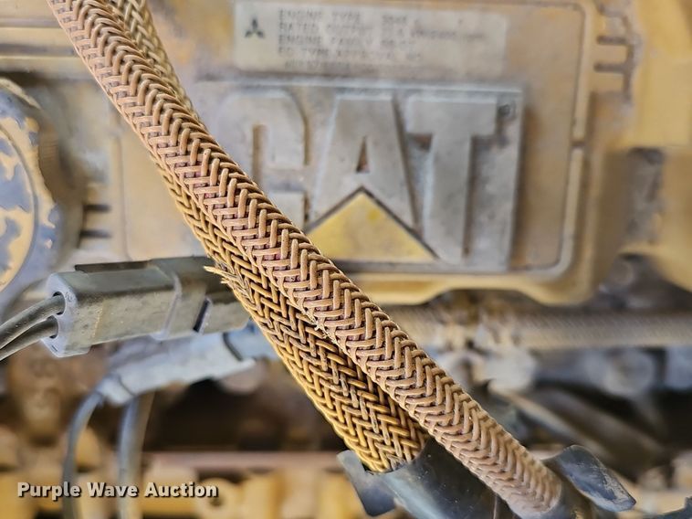 image for item EJ6314 2002 Caterpillar 939C track loader