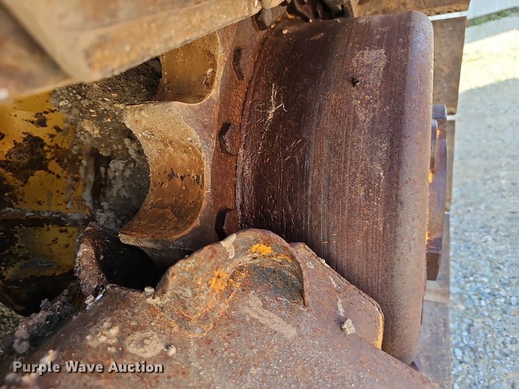 image for item EJ6314 2002 Caterpillar 939C track loader