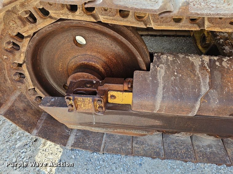 image for item EJ6314 2002 Caterpillar 939C track loader