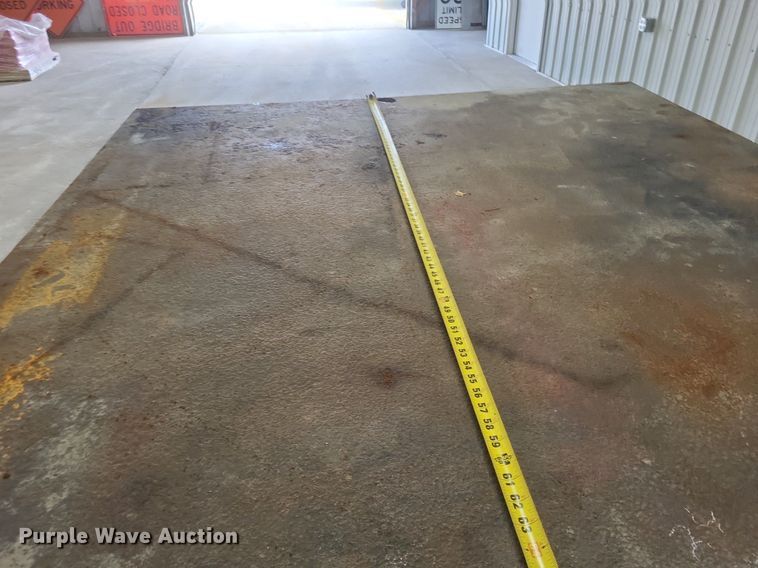 image for item EJ7899 Welding table