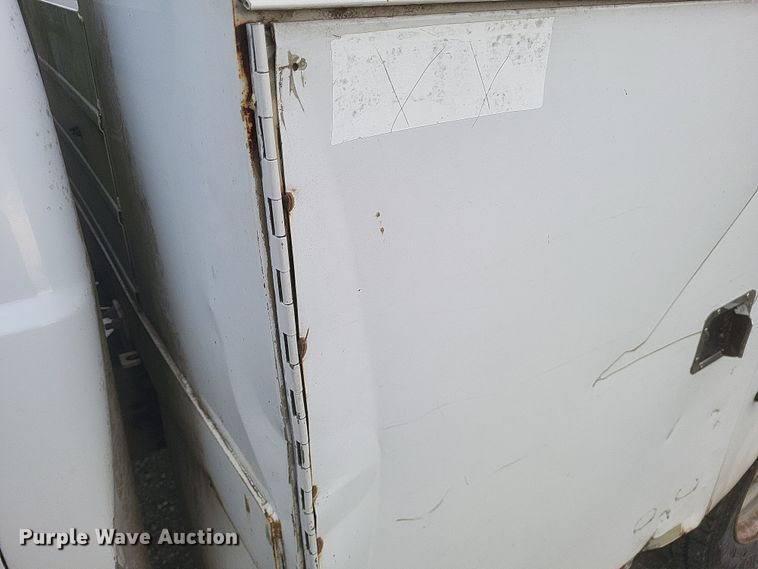 image for item EJ7901 2004 Ford F550 Super Duty XL bucket truck