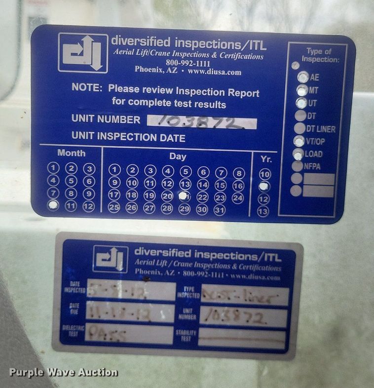 image for item EJ7901 2004 Ford F550 Super Duty XL bucket truck