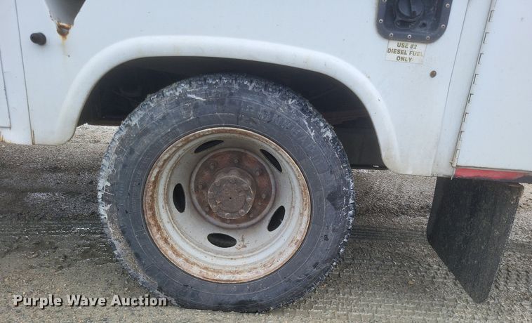 image for item EJ7901 2004 Ford F550 Super Duty XL bucket truck