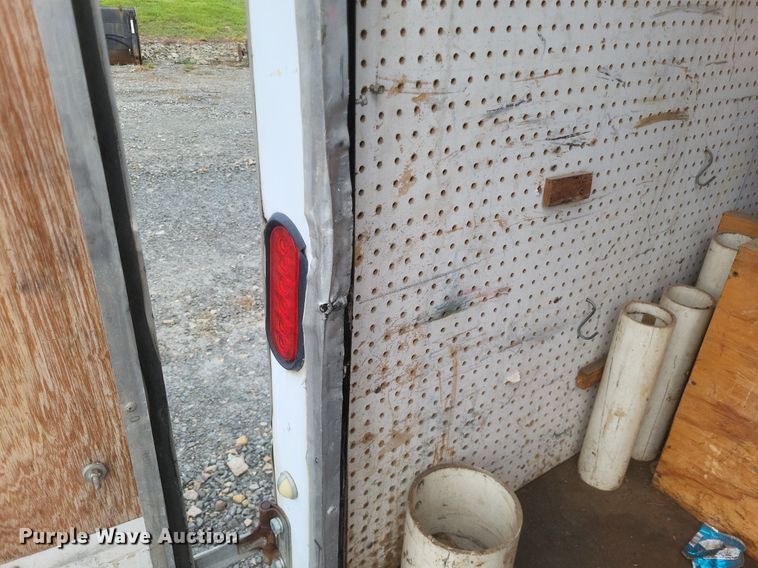 image for item EJ7902 2002 Doolittle  enclosed cargo trailer