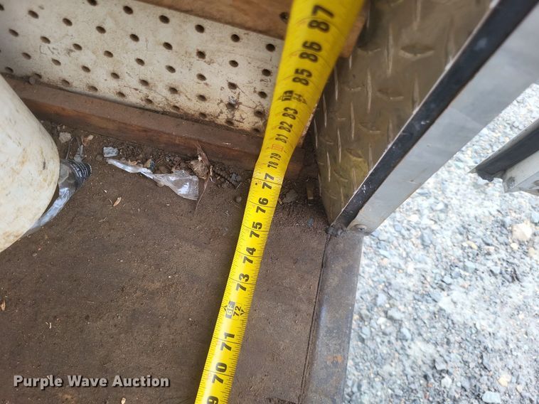 image for item EJ7902 2002 Doolittle  enclosed cargo trailer