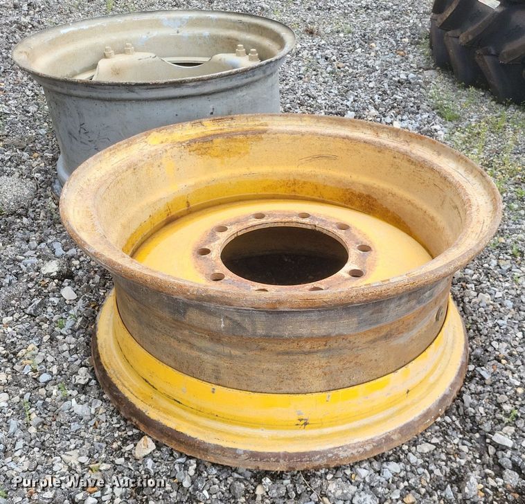 image for item EJ7927 Tires and wheels