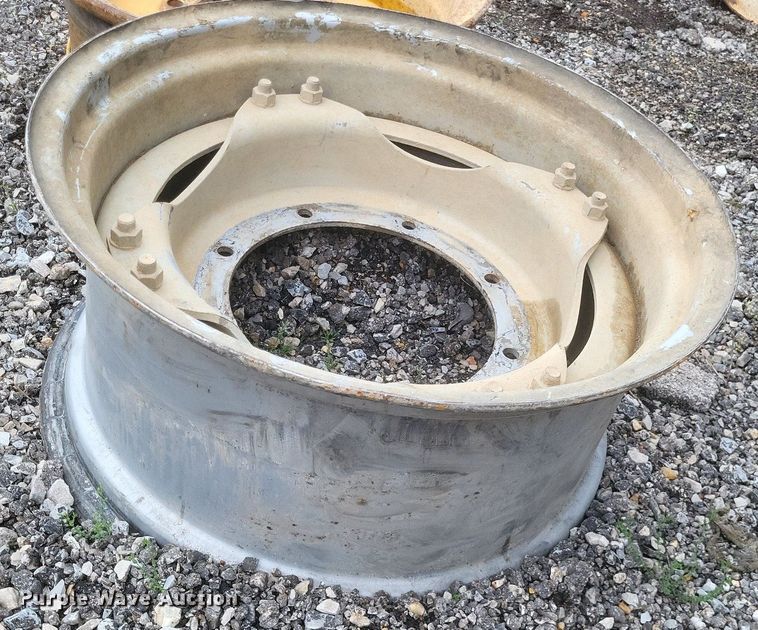 image for item EJ7927 Tires and wheels