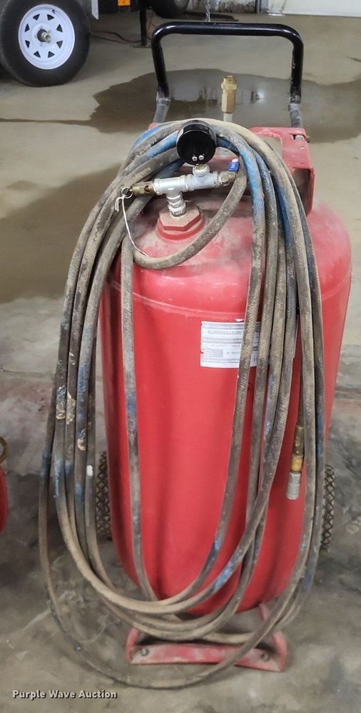 image for item EJ7930 Husky VT631403AJ air compressor