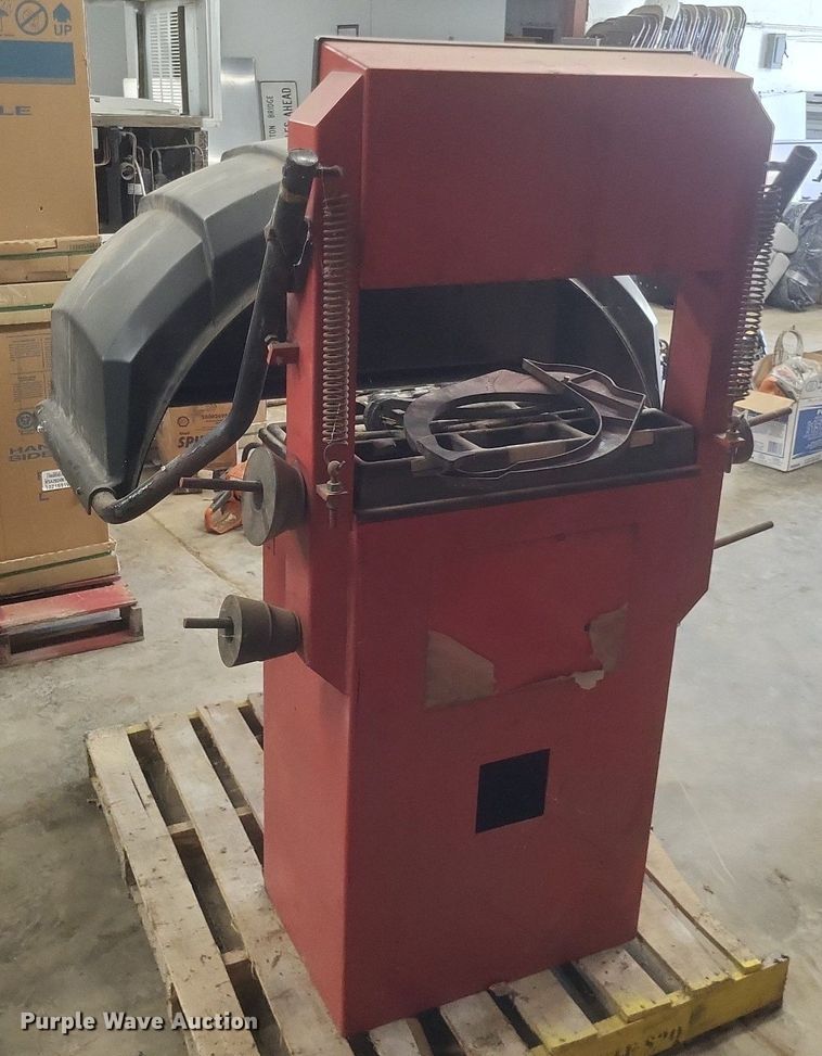 image for item EJ7935 AMMCO  1030 tire balancer 